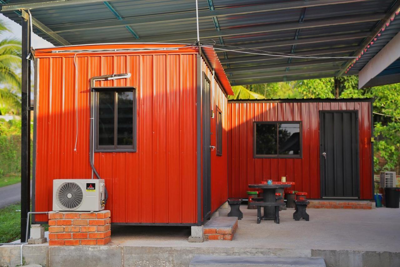 Padang Besar Red Cabin Homestay Εξωτερικό φωτογραφία